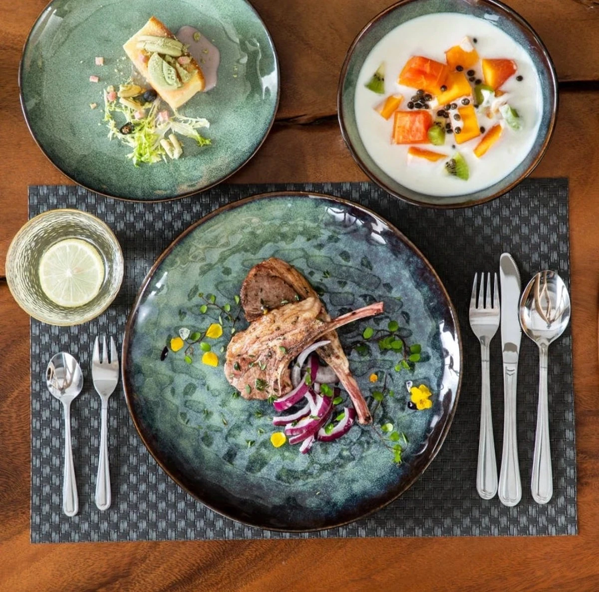 Serviesset 8 Personen - 24 Delig - Handgemaakt Keramiek - Vancasso Groen 2 Serviesset 8 Personen - 24 Delig - Handgemaakt Keramiek - Vancasso Groen - Image 2