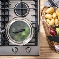 BK Flow Cool Black Glas Kookpannenset - 4-delig - Zwart - Glazen Deksel - Veilig Afgietsysteem - Inductie 9 BK Flow Cool Black Glas Kookpannenset - 4-delig - Zwart - Glazen Deksel - Veilig Afgietsysteem - Inductie -Beste Keuken Serie Winkel 1200x1200 196