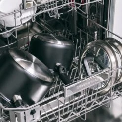 BK Flow Cool Black Glas Kookpannenset - 4-delig - Zwart - Glazen Deksel - Veilig Afgietsysteem - Inductie 11 BK Flow Cool Black Glas Kookpannenset - 4-delig - Zwart - Glazen Deksel - Veilig Afgietsysteem - Inductie -Beste Keuken Serie Winkel 1200x1200 198