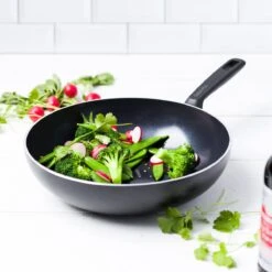 GreenPan Memphis Keramische Wokpan - Ø 28 Cm - PFAS-vrij 36 GreenPan Memphis Keramische Wokpan - Ø 28 Cm - PFAS-vrij -Beste Keuken Serie Winkel 1200x1200 277