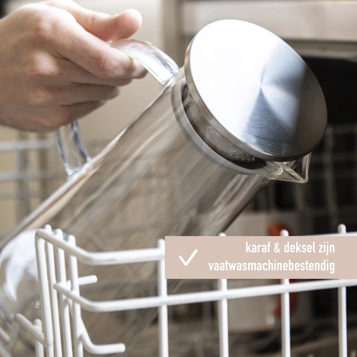 MÊZON® Schenkkan - Glazen Waterkan - Waterkaraf Voor Fruitwater - Multifunctionele Decanteer Karaf - Kan Met Deksel - 1.5L Capaciteit 3 MÊZON® Schenkkan - Glazen Waterkan - Waterkaraf Voor Fruitwater - Multifunctionele Decanteer Karaf - Kan Met Deksel - 1.5L Capaciteit - Image 3