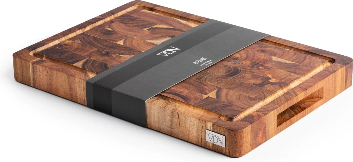 VDN Professionele Snijplank Acacia Hout Met Sapgeul En Handvatten – Hakblok 26x38x3.5 Cm 7 VDN Professionele Snijplank Acacia Hout Met Sapgeul En Handvatten – Hakblok 26x38x3.5 Cm - Image 7