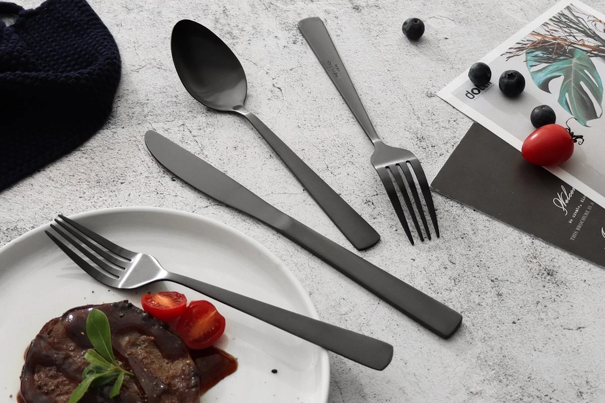 Swiss Pro+ Bestekset In Koffer-72 Delig-12 Persoons-Zwitsers Kwaliteit-Complete Set-100% Roestvrijstaal- Zwart 3 Swiss Pro+ Bestekset In Koffer-72 Delig-12 Persoons-Zwitsers Kwaliteit-Complete Set-100% Roestvrijstaal- Zwart - Image 3