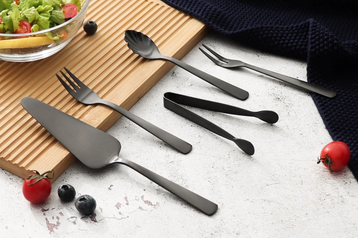 Swiss Pro+ Bestekset In Koffer-72 Delig-12 Persoons-Zwitsers Kwaliteit-Complete Set-100% Roestvrijstaal- Zwart 8 Swiss Pro+ Bestekset In Koffer-72 Delig-12 Persoons-Zwitsers Kwaliteit-Complete Set-100% Roestvrijstaal- Zwart - Image 8