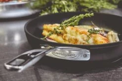 Demeyere Alu Pro Dura Glide Koekenpan - Ø 24 & Ø 28cm - Titanium 15 Demeyere Alu Pro Dura Glide Koekenpan - Ø 24 & Ø 28cm - Titanium -Beste Keuken Serie Winkel 1200x799 29