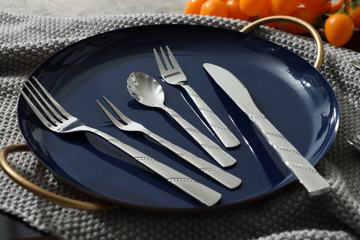 Swiss Pro+ Bestekset In Koffer-72 Delig-12 Persoons-Zwitsers Kwaliteit-Complete Set-100% Roestvrijstaal-Modern 11 Swiss Pro+ Bestekset In Koffer-72 Delig-12 Persoons-Zwitsers Kwaliteit-Complete Set-100% Roestvrijstaal-Modern - Image 11