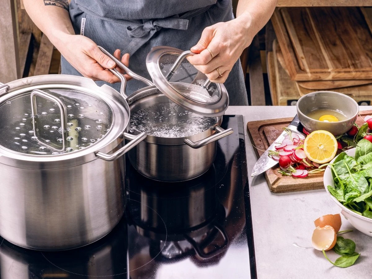 BK Q-linair Master Glas Pannenset - 5-delig - Glazen Deksel - Veilig Afgietsysteem - Inductie 13 BK Q-linair Master Glas Pannenset - 5-delig - Glazen Deksel - Veilig Afgietsysteem - Inductie - Image 13