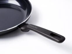 GreenPan Memphis Hapjespan 28cm - Zwart - Inductie - PFAS-vrij 22 GreenPan Memphis Hapjespan 28cm - Zwart - Inductie - PFAS-vrij -Beste Keuken Serie Winkel 1200x900 18
